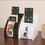 מתקן אחסון שולחני לשלטים בעל 3 תאים